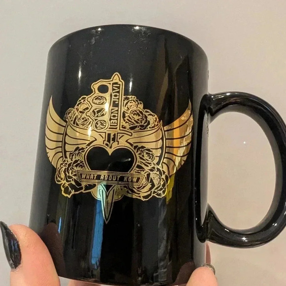 Vintage bon Jovi black gold mug - Picture 3 of 8